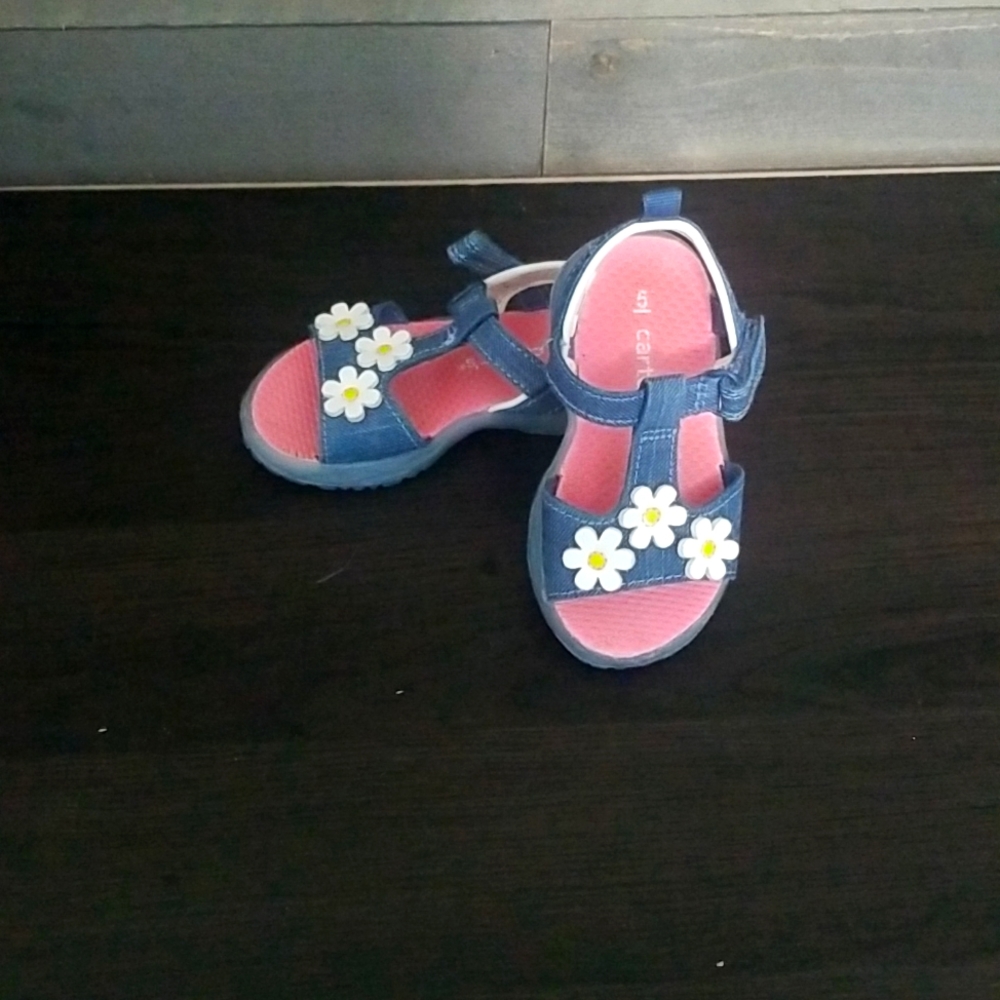 Size 5 carters sandals